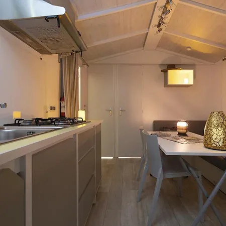 4 Etoiles - Parc Aquatique - Ccaffga 营地