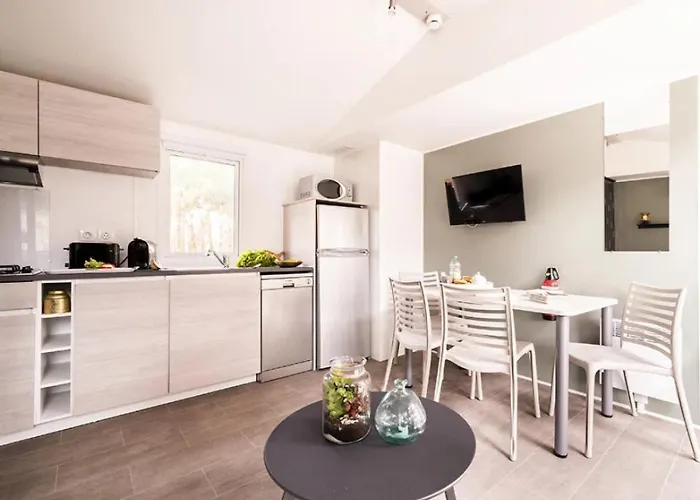 4 Etoiles - Parc Aquatique - Ccaffga