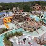 Camping ZEcamping 4 étoiles avec parc aquatique club enfant animations sauna hammam
