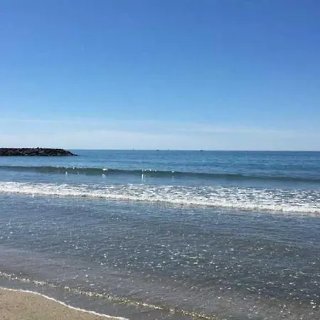 4 Etoiles - Parc Aquatique - Ccaffga אגדה