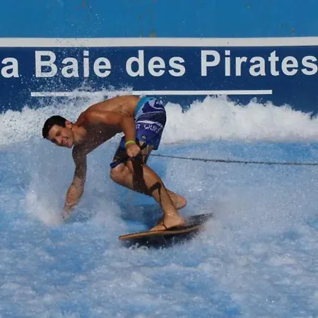 אתר קמפינג 4 Etoiles - Parc Aquatique - Ccaffga אגדה