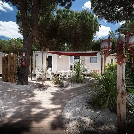 4 Etoiles - Parc Aquatique - Ccaffga אתר קמפינג אגדה