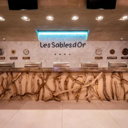 אתר קמפינג 4 Etoiles - Parc Aquatique - Ccaffga אגדה