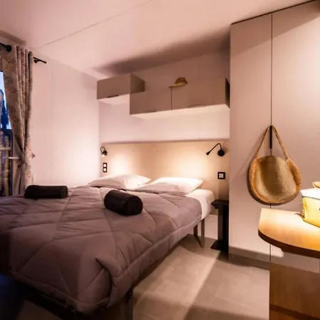 4 Etoiles - Parc Aquatique - Ccaffga אתר קמפינג אגדה