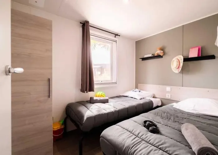 Zecamping 4 Avec Parc Aquatique Club Enfant Animations Sauna Hammam Camping 4*