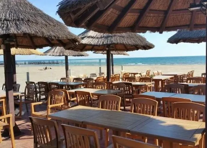 Campsite Zecamping 4 Avec Parc Aquatique Club Enfant Animations Sauna Hammam