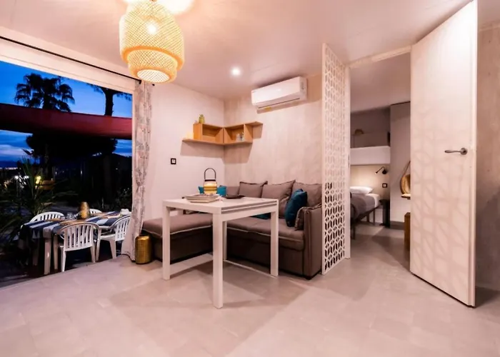 Zecamping 4 Avec Parc Aquatique Club Enfant Animations Sauna Hammam 4* Agde