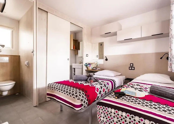 Zecamping 4 Avec Parc Aquatique Club Enfant Animations Sauna Hammam Camping