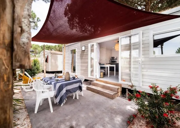 Campsite Zecamping 4 Avec Parc Aquatique Club Enfant Animations Sauna Hammam